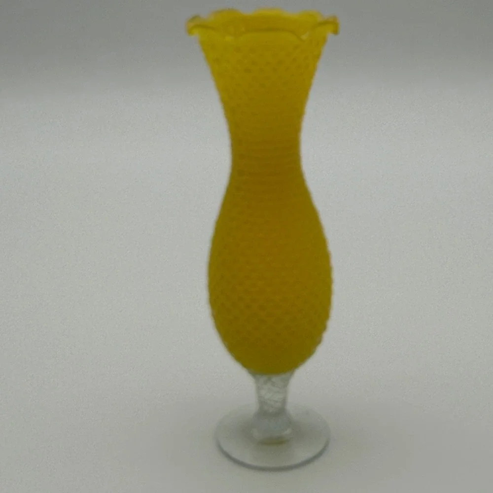 Vintage Yellow Satin Hobnail Glass Bud Vase Clear Twisted Stem‎ Ruffled Rim 10in